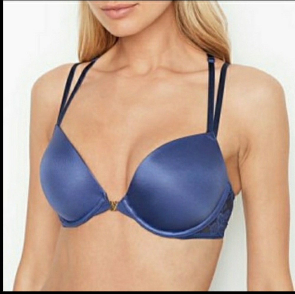 32D Victoria secret Very sexy Front close bra